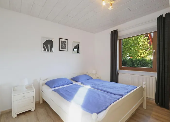 Semesterbostad Diane *